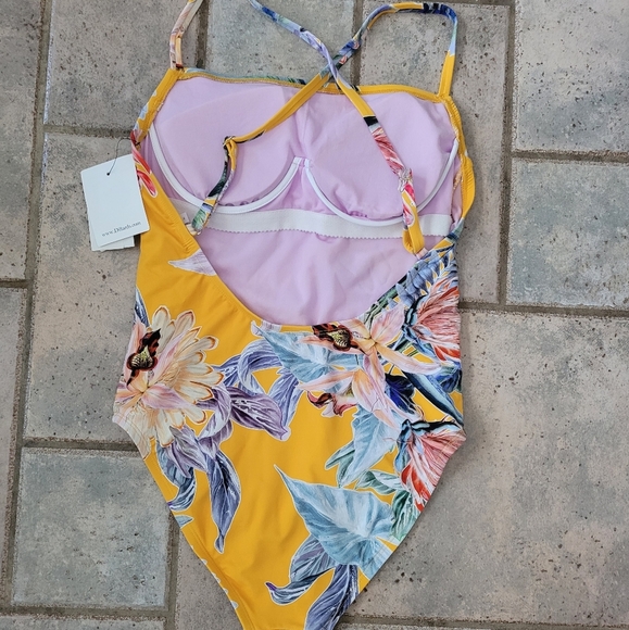 Gibson & Latimer Woman's Swimsuit  one piece tropical print swimsuit - Picture 4 of 7